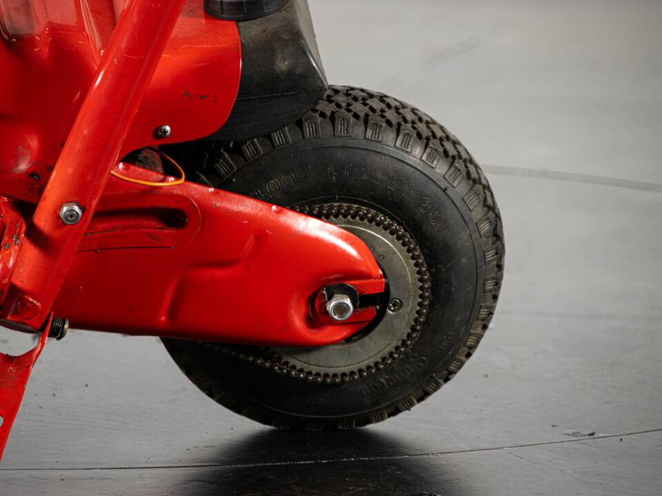 Image 40/50 de Quasar Tender (1983)