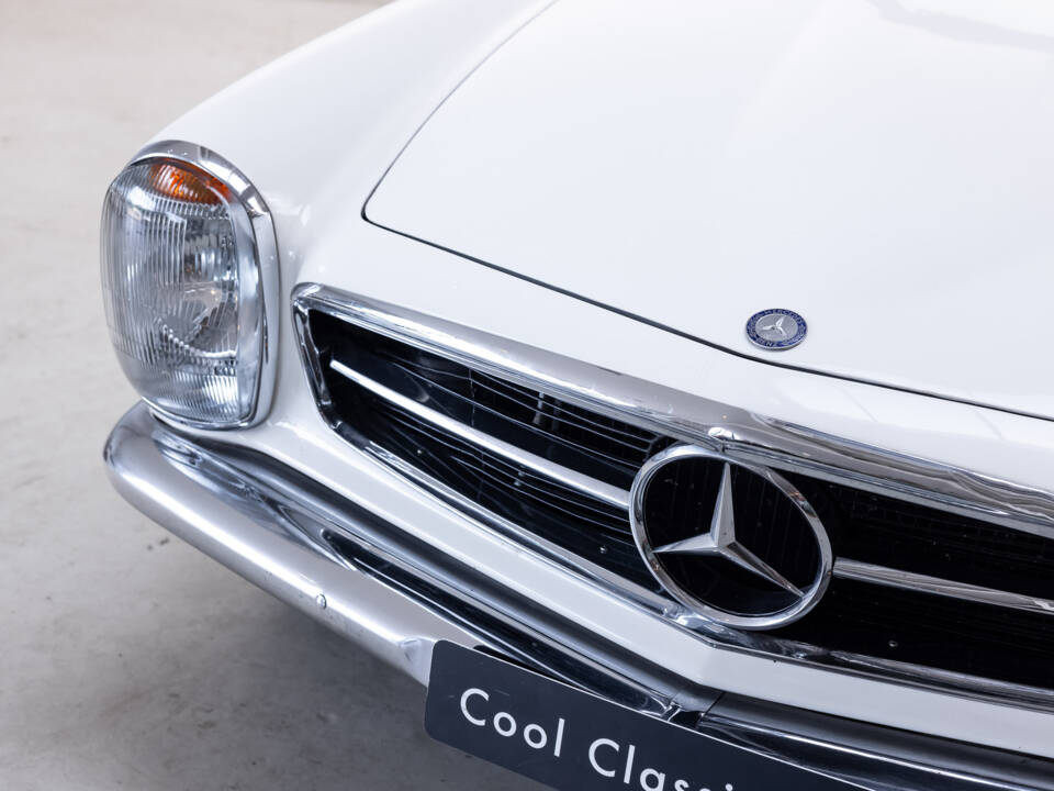 Image 24/29 de Mercedes-Benz 230 SL (1964)