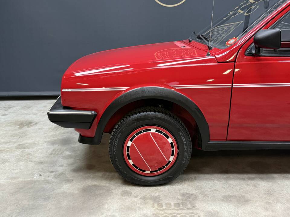 Bild 10/40 von Volkswagen Polo II Coupe 1.0 (1988)
