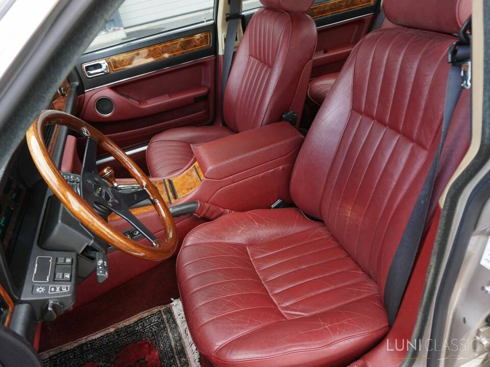 Image 44/61 de Jaguar Sovereign 3.6 (1987)