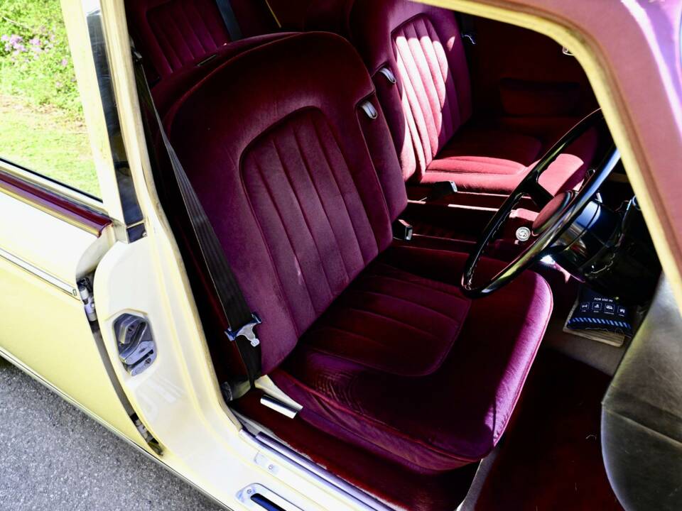 Bild 23/50 von Rolls-Royce Silver Shadow I (1977)