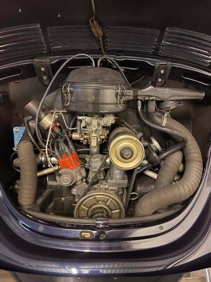 Immagine 13/17 di Volkswagen Maggiolone 1302 LS (1972)