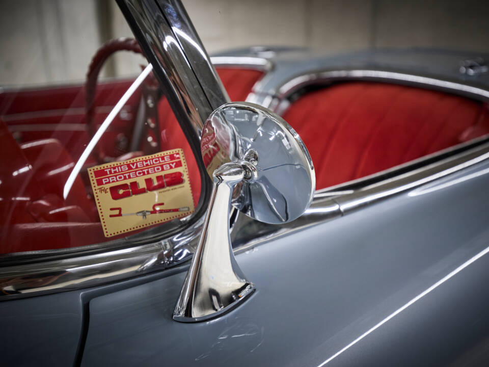Image 27/78 of Chevrolet Corvette (1962)