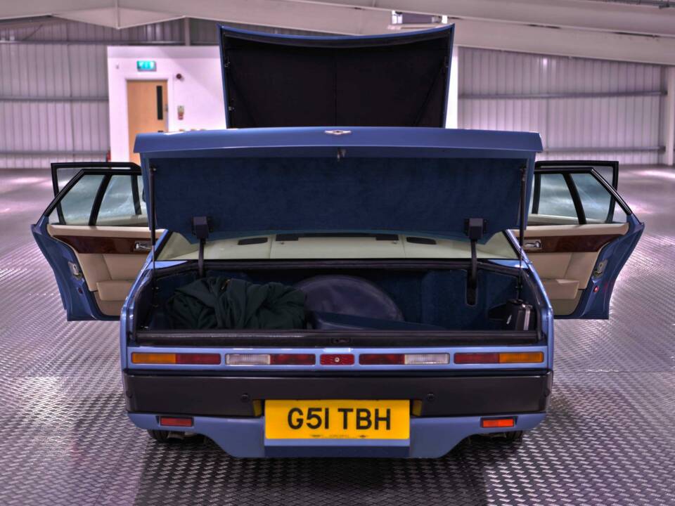 Imagen 17/50 de Aston Martin Lagonda (1989)