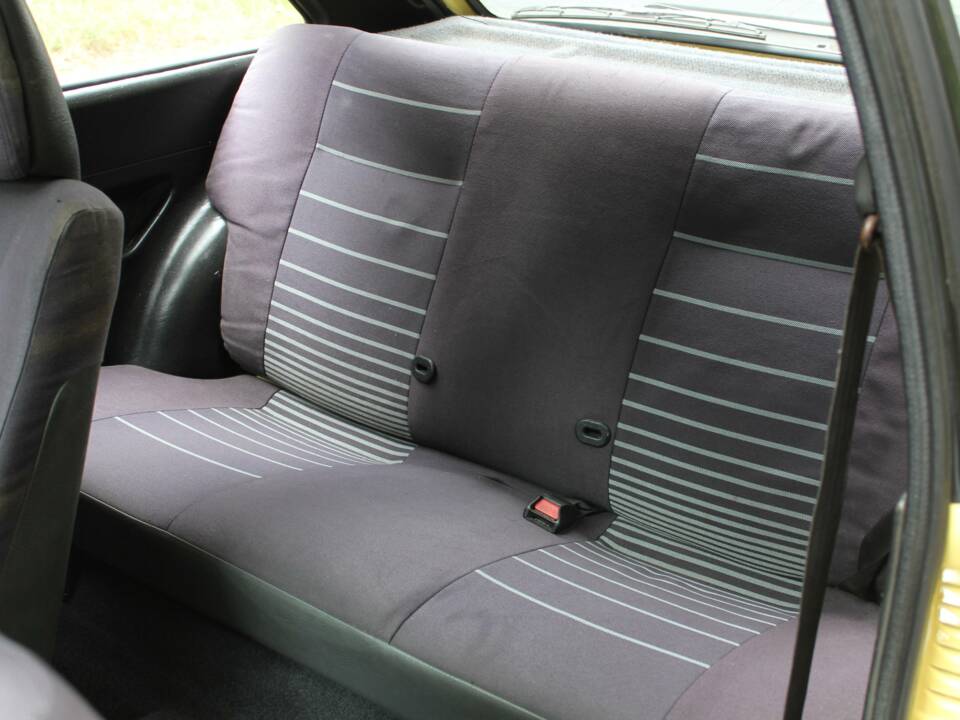 Immagine 14/19 di Ford Escort XR3 (1981)