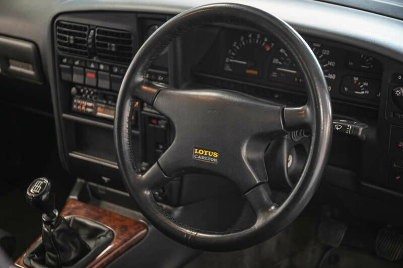 Bild 45/50 von Vauxhall Lotus Carlton 3.6 (1993)
