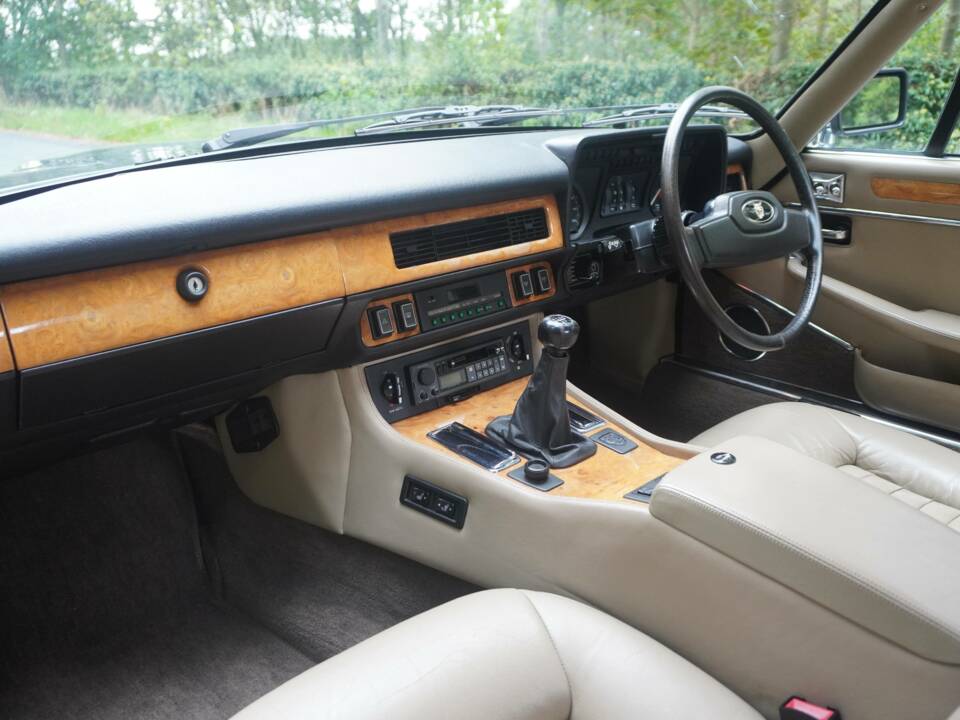 Image 11/22 of Jaguar XJ-S H.E. (1987)