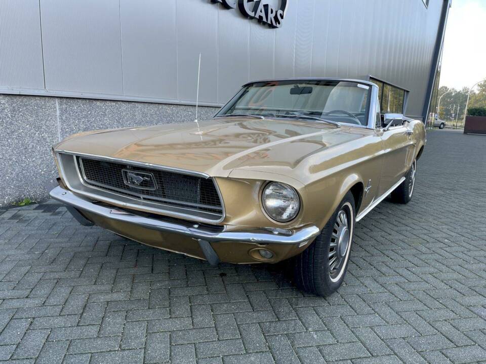 Image 3/36 of Ford Mustang 200 (1968)