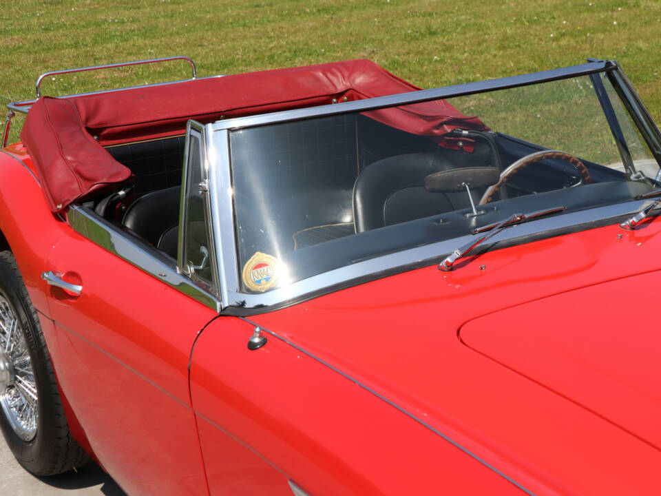 Image 13/50 of Austin-Healey 3000 Mk III (BJ8) (1964)