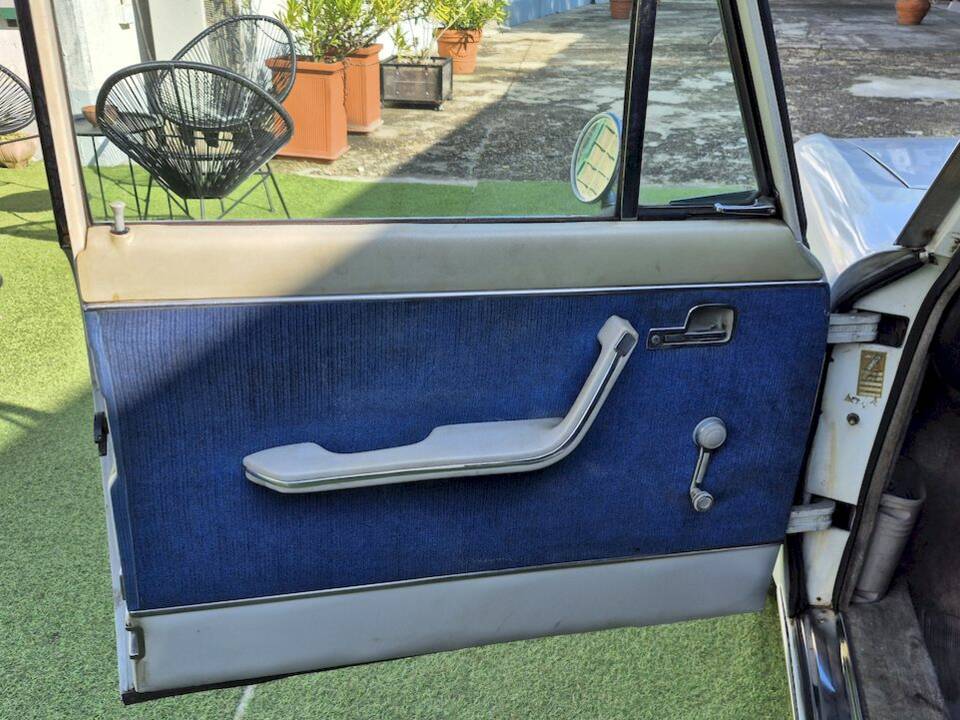 Bild 20/59 von Lancia 2000 Iniezione (1972)