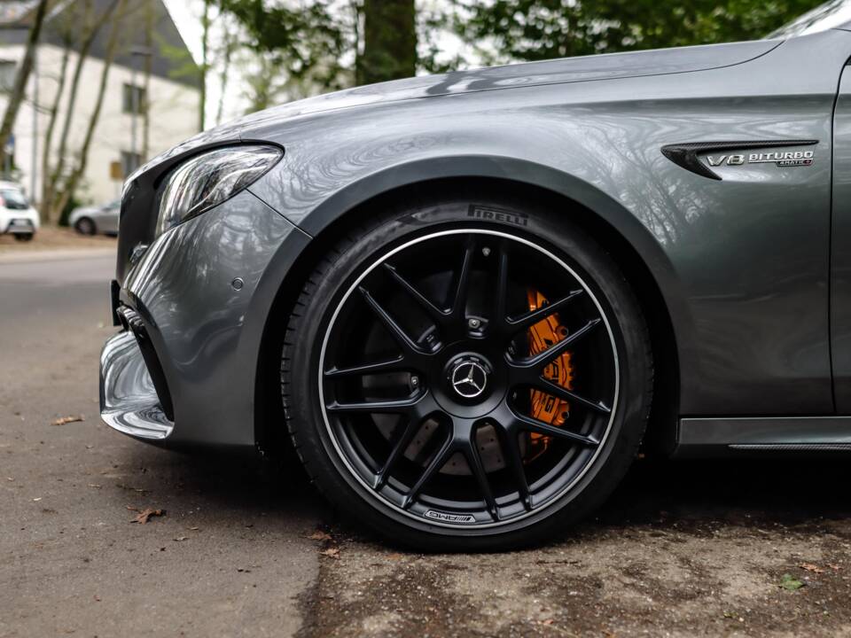 Image 21/21 of Mercedes-Benz AMG E 63 S 4MATIC+ (2019)