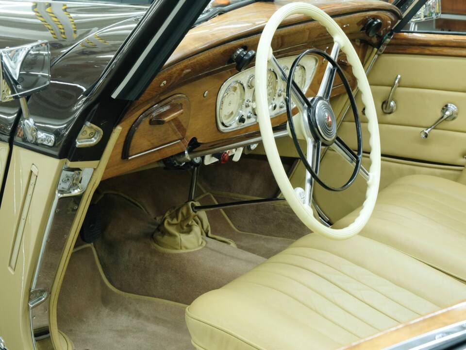Bild 34/50 von Mercedes-Benz 320n Cabriolet A (1938)