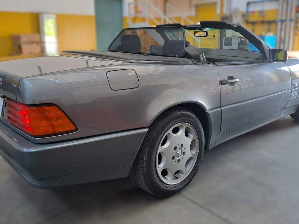 Image 46/50 de Mercedes-Benz 300 SL-24 (1992)