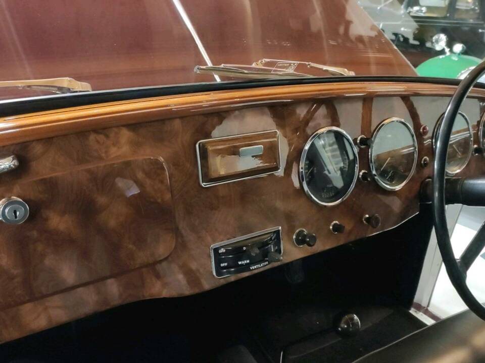 Bild 22/47 von Lagonda 3 Litre MK II (1957)