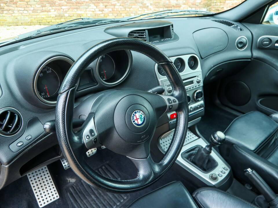 Bild 3/50 von Alfa Romeo 156 3.2 V6 GTA (2004)