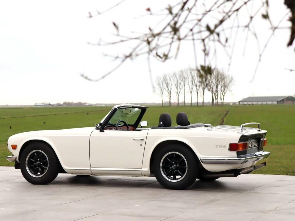 Image 8/50 de Triumph TR 6 (1970)