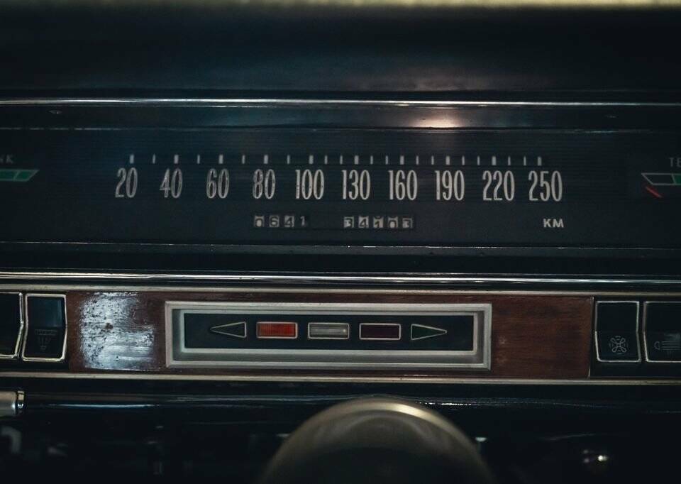 Image 9/15 of Opel Diplomat V8 5,4 (1965)