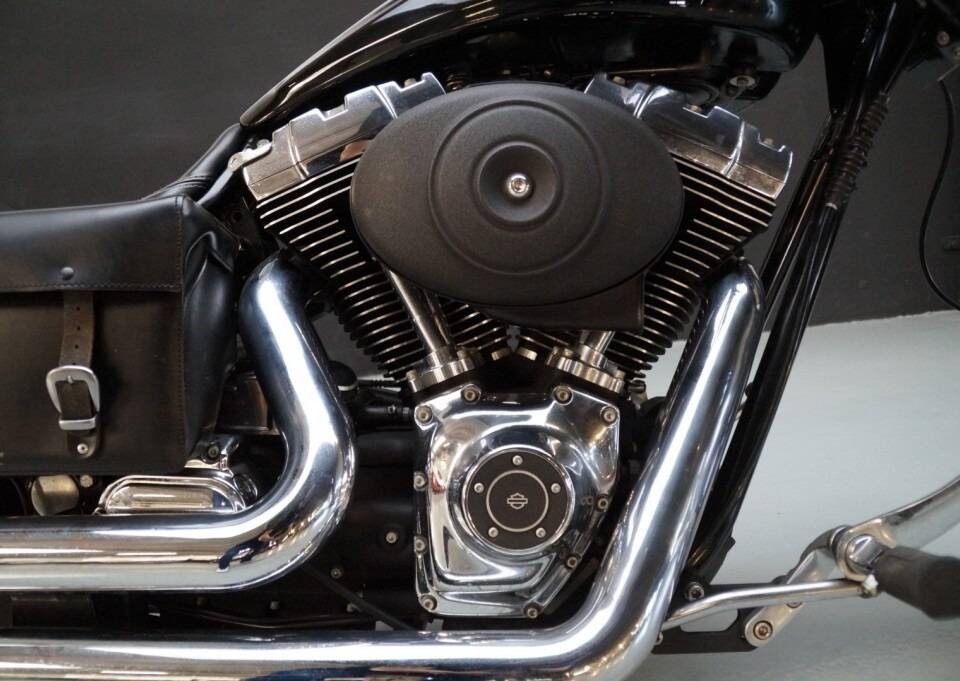 Imagen 36/50 de Harley-Davidson DUMMY (2008)