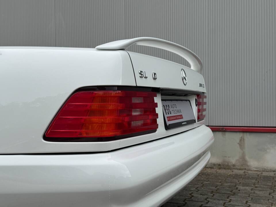 Image 6/10 of Mercedes-Benz SL 600 6.0 AMG (1995)