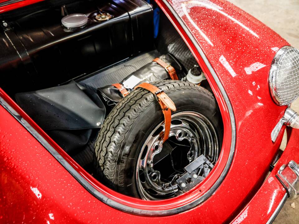 Image 30/40 de Porsche 356 B 1600 Super 90 (1961)