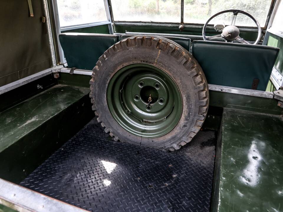 Image 25/34 of Land Rover 86 (1953)