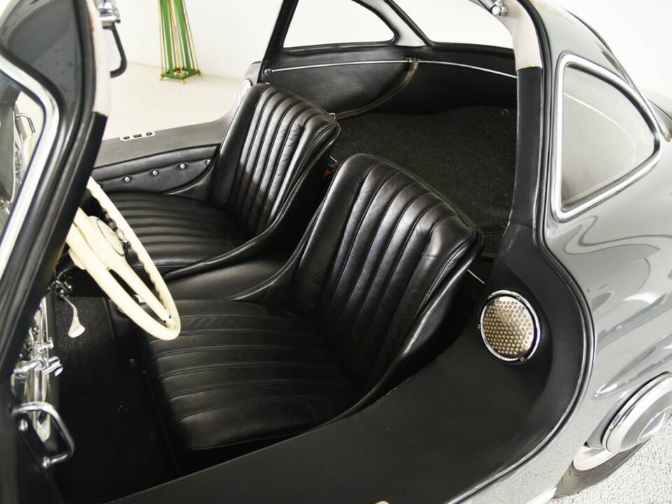 Image 8/9 of Mercedes-Benz 300 SL &quot;Gullwing&quot; (1956)