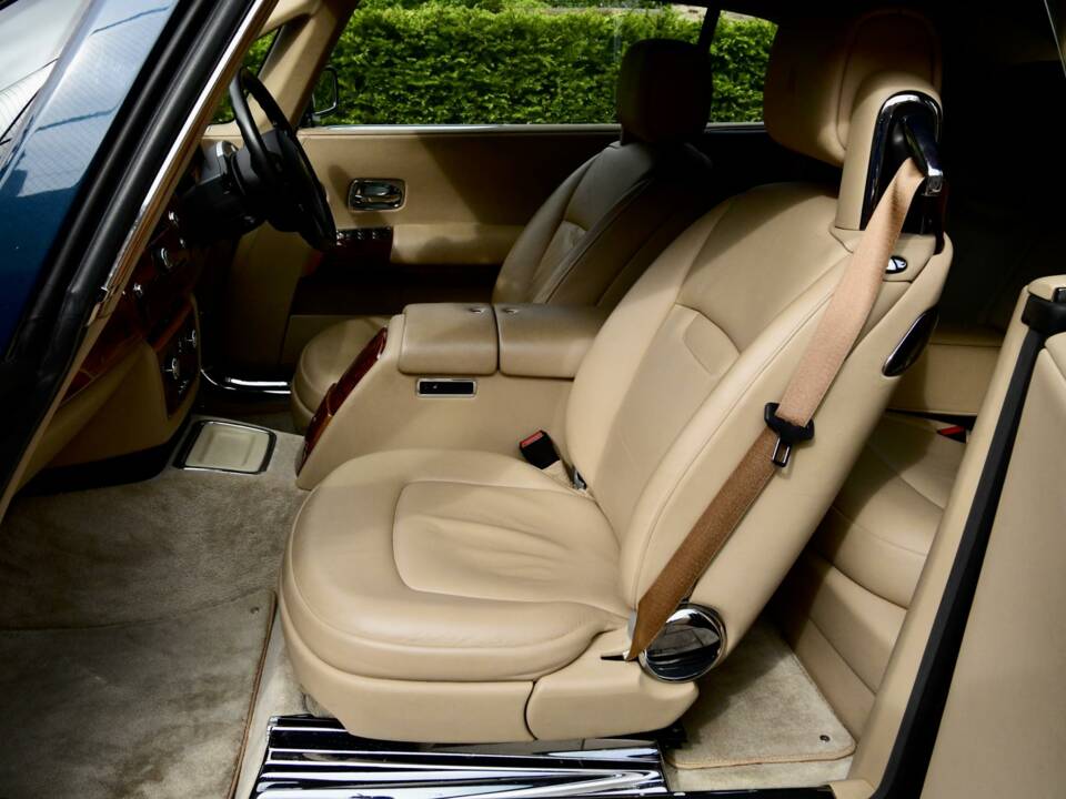 Immagine 49/50 di Rolls-Royce Phantom Coupé (2010)