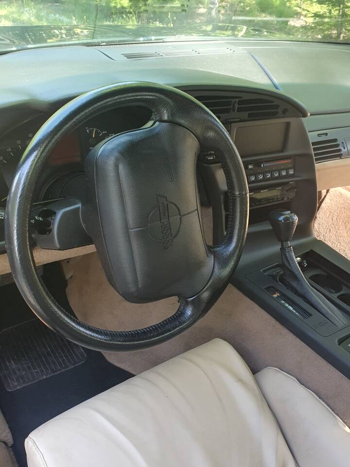 Image 3/7 de Chevrolet Corvette (1994)