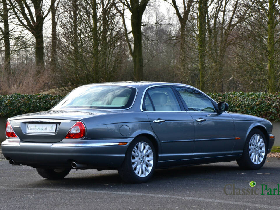 Image 5/50 of Jaguar XJ 8 3.5 (2003)