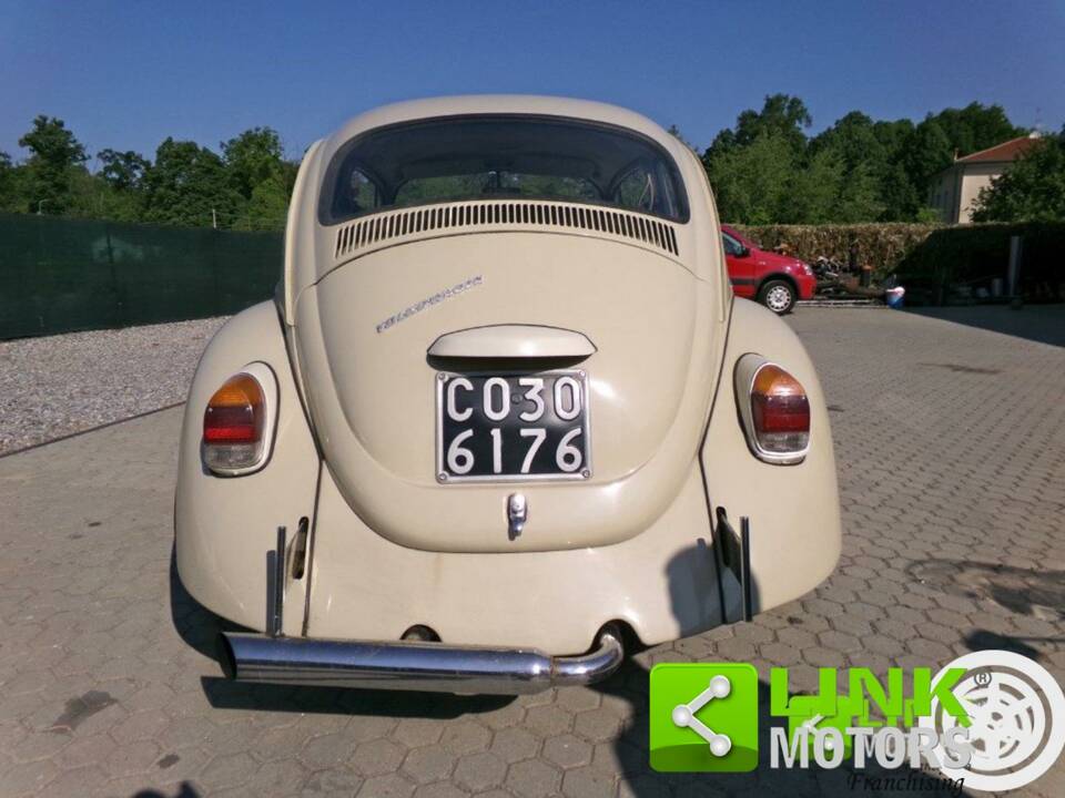 Image 5/10 of Volkswagen Escarabajo 1302 (1971)
