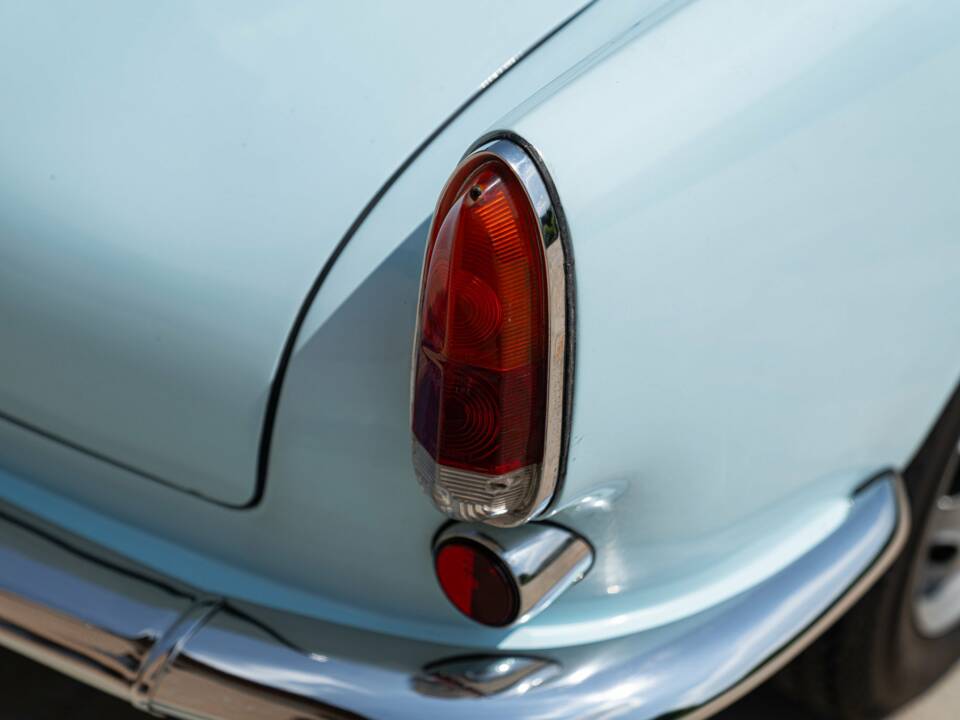 Image 24/50 of Alfa Romeo Giulietta Sprint (1960)