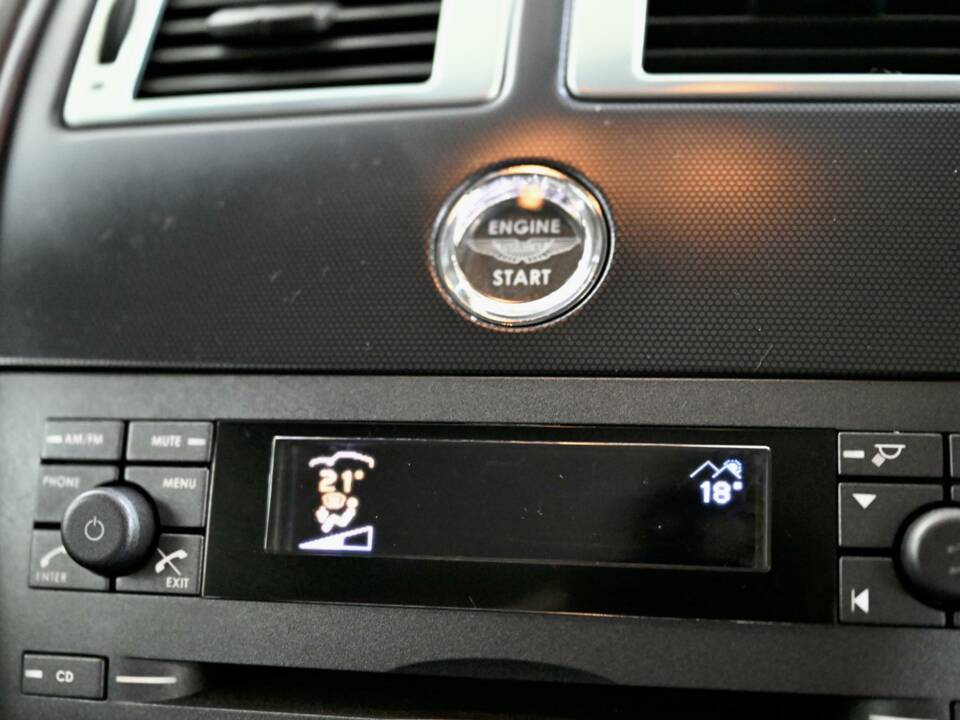 Image 46/50 de Aston Martin V8 Vantage (2006)