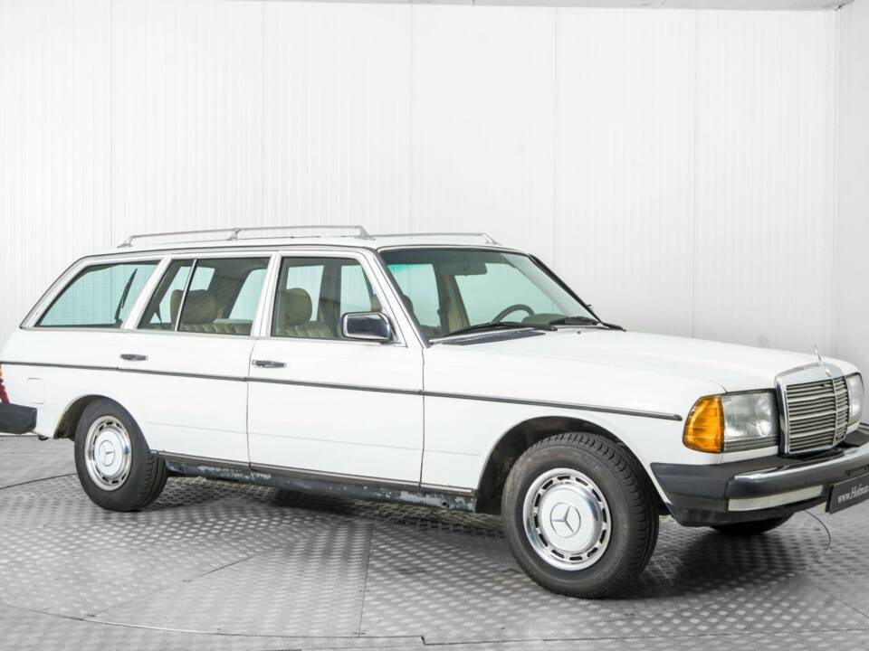 Bild 5/50 von Mercedes-Benz 300 D (1983)