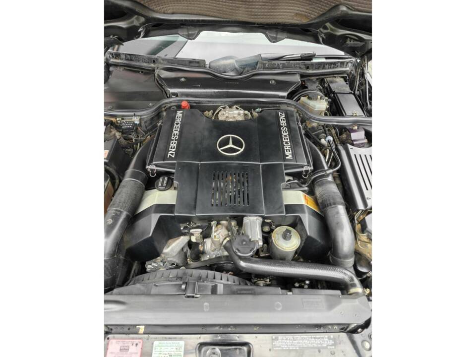 Image 48/50 de Mercedes-Benz 500 SL (1991)
