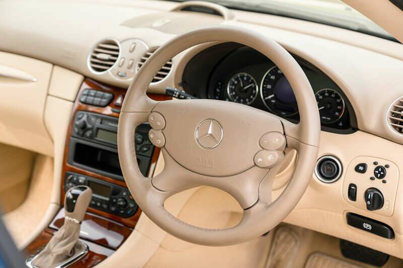 Bild 2/47 von Mercedes-Benz CLK 320 (2003)