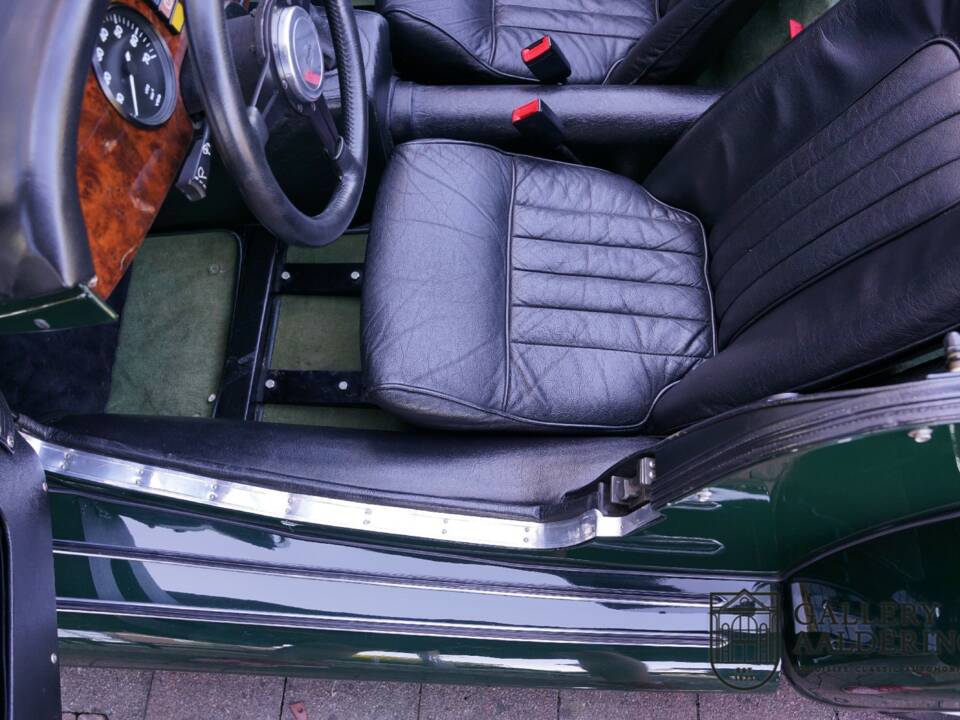 Bild 14/50 von Morgan Plus 8 (1991)