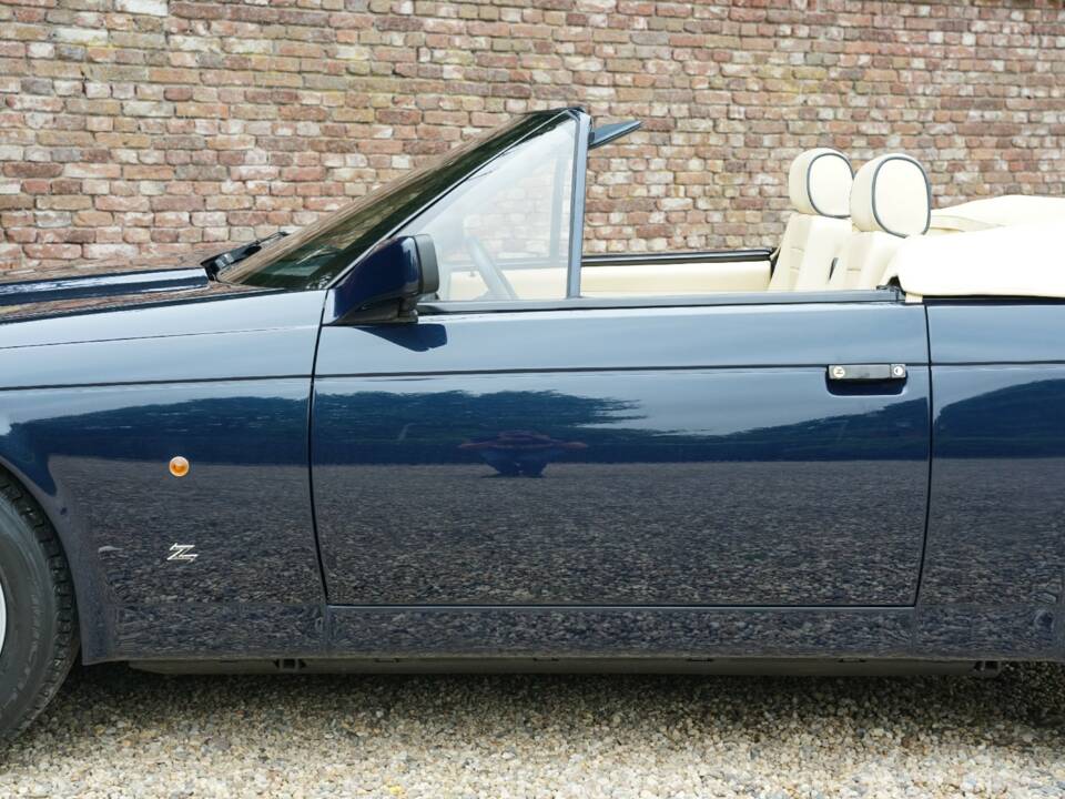 Bild 39/50 von Aston Martin V8 Zagato Vantage Volante (1990)