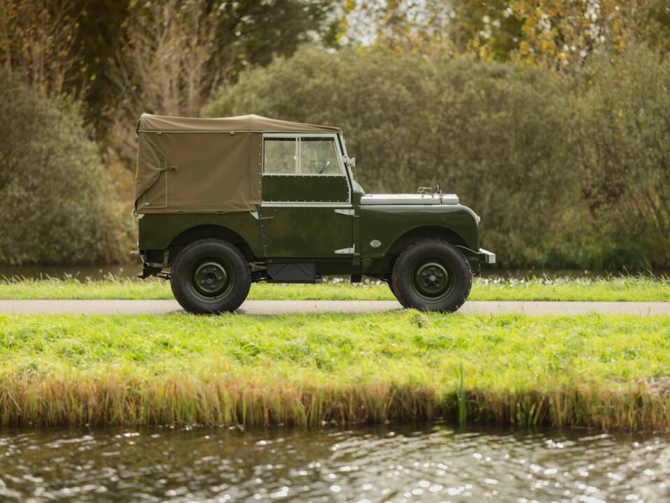 Image 18/50 of Land Rover 80 (1952)