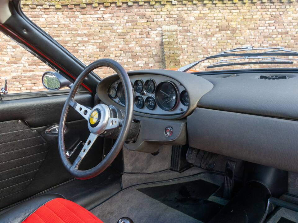 Bild 40/50 von Ferrari Dino 246 GT (1970)