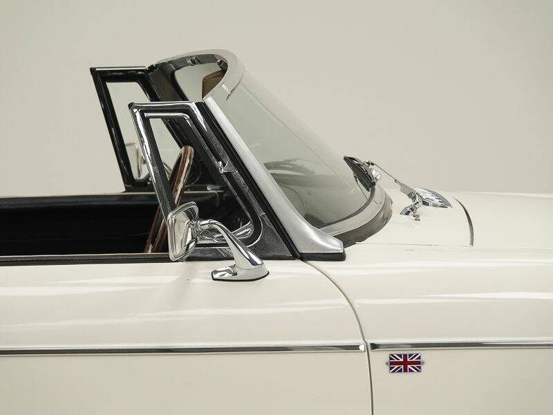 Image 12/15 of MG MGB (1964)