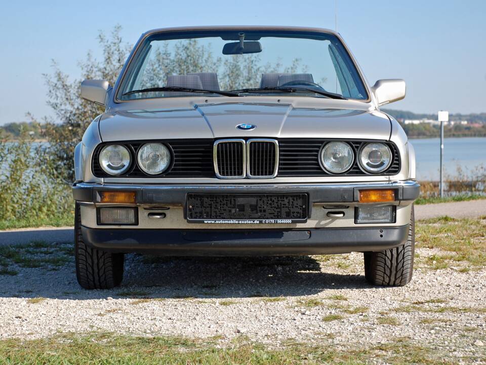 Afbeelding 5/25 van BMW 320i (1990)