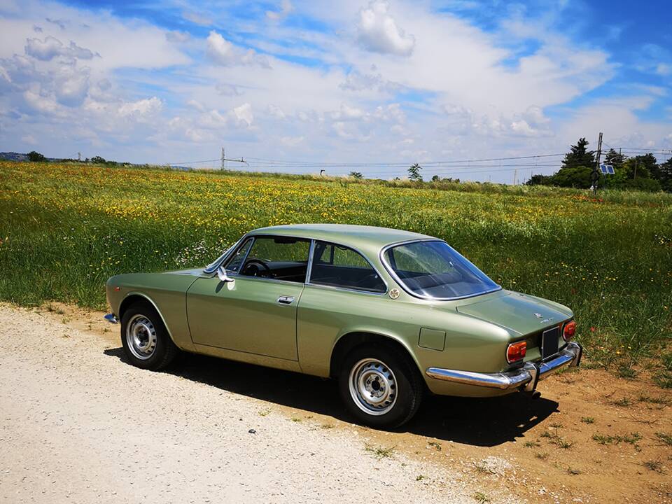 Immagine 15/69 di Alfa Romeo 1750 GT Veloce (1969)