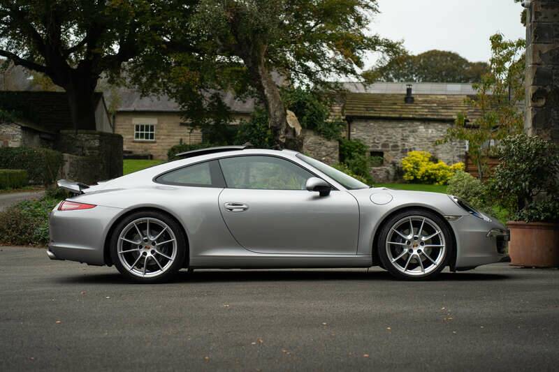 Bild 5/50 von Porsche 911 Carrera (2013)
