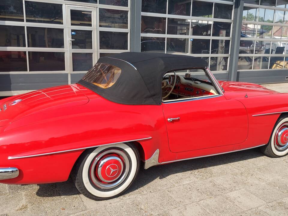 Image 7/34 of Mercedes-Benz 190 SL (1959)
