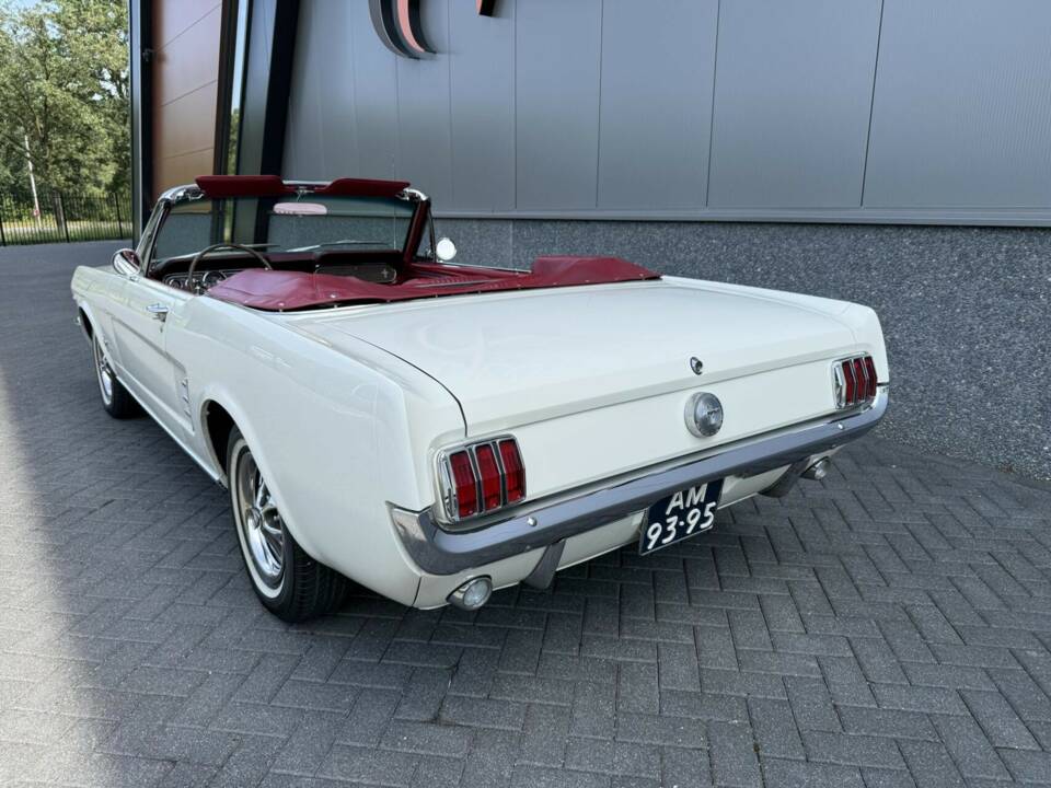 Image 7/50 de Ford Mustang 390 GTA (1966)