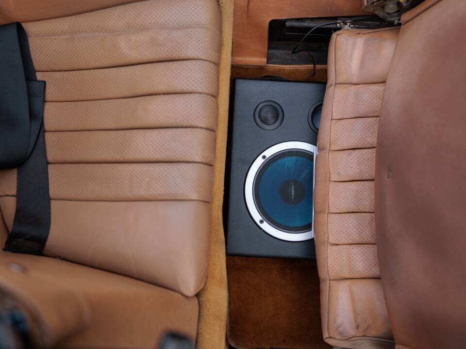 Image 7/50 of Mercedes-Benz 420 SL (1988)