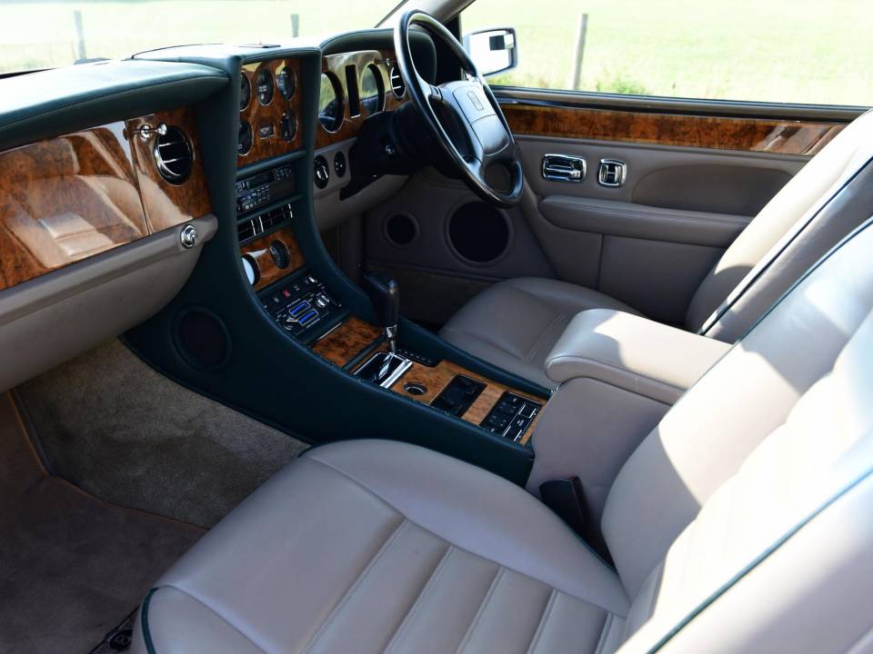 Image 25/50 de Bentley Continental R (1996)