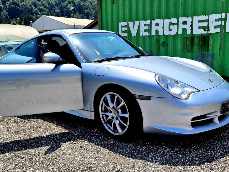 Image 4/13 of Porsche 911 GT3 (2004)