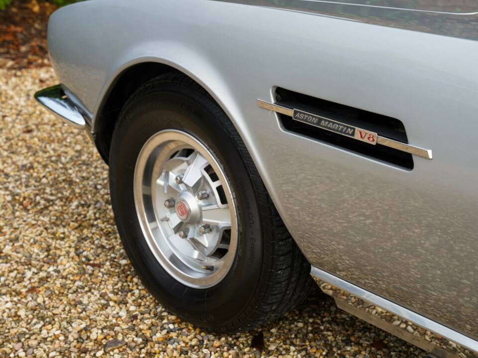 Afbeelding 13/50 van Aston Martin V8 (1974)
