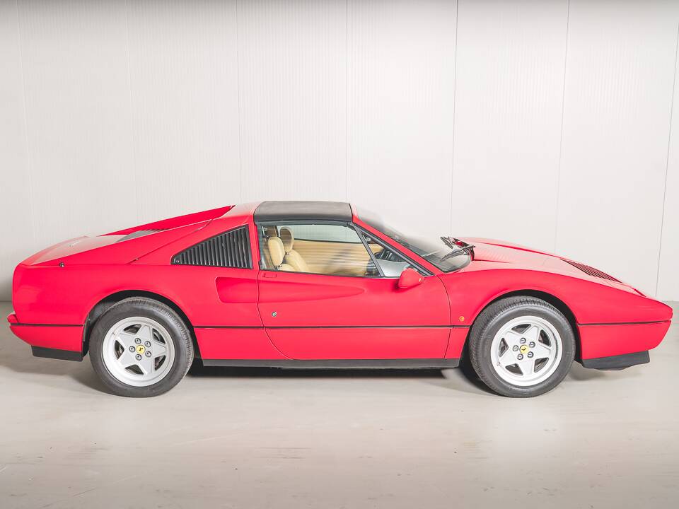 Bild 10/43 von Ferrari 328 GTS (1985)